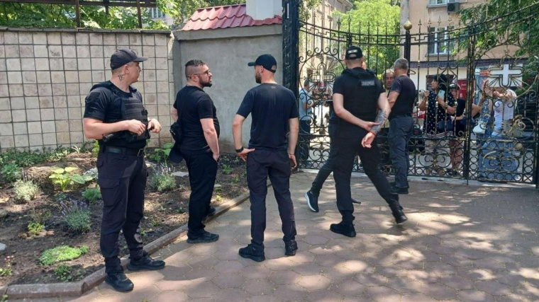 В Одессе произошел захват храма канонической Украинской Православной Церкви