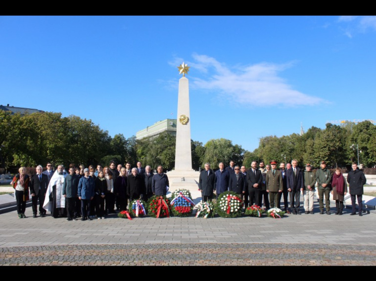 В Будапеште состоялась торжественная церемония перезахоронения останков советских солдат