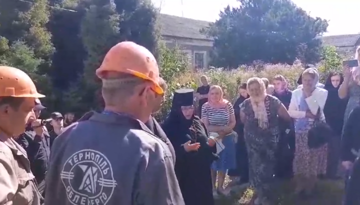 Власти Тернопольской области Украины отключили электричество в православном женском монастыре