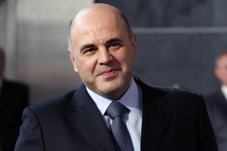 Михаил Мишустин отметил вклад фонда «Русский мир» в борьбу с искажением истории