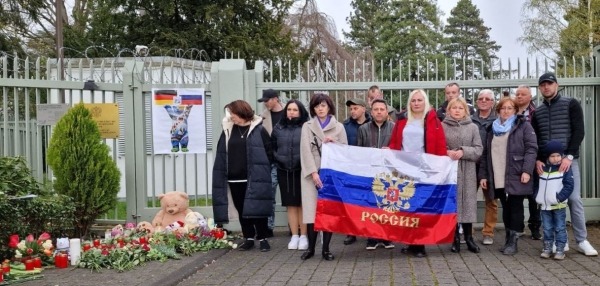 Соотечественники по всему миру приняли участие в акциях скорби по жертвам теракта в «Крокус Сити Холле»