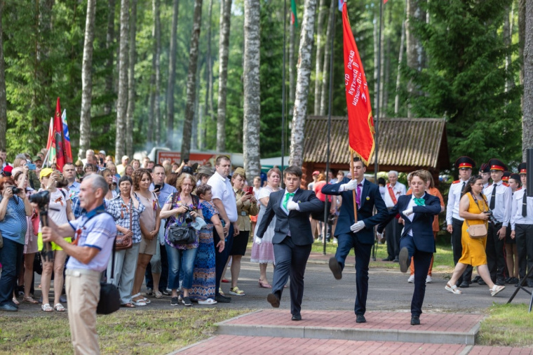 Правительство Псковской области приглашает соотечественников на Курган Дружбы