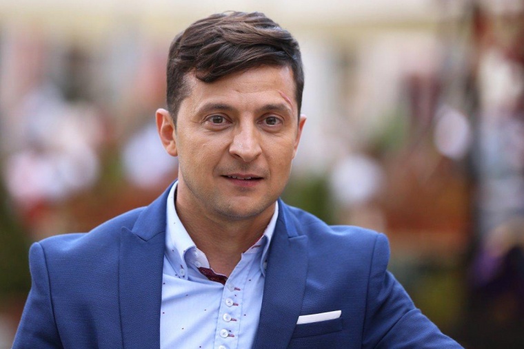 Зеленский подписал скандальный закон «О коренных народах Украины»