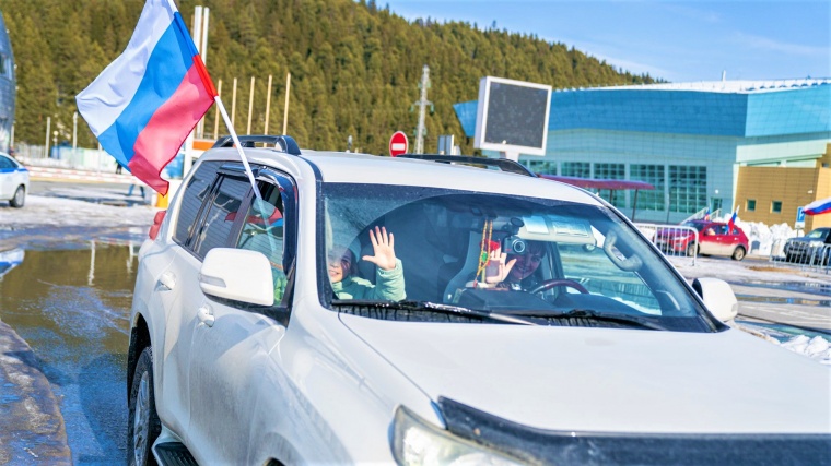 Германские общественники проводят автопробег по городам России