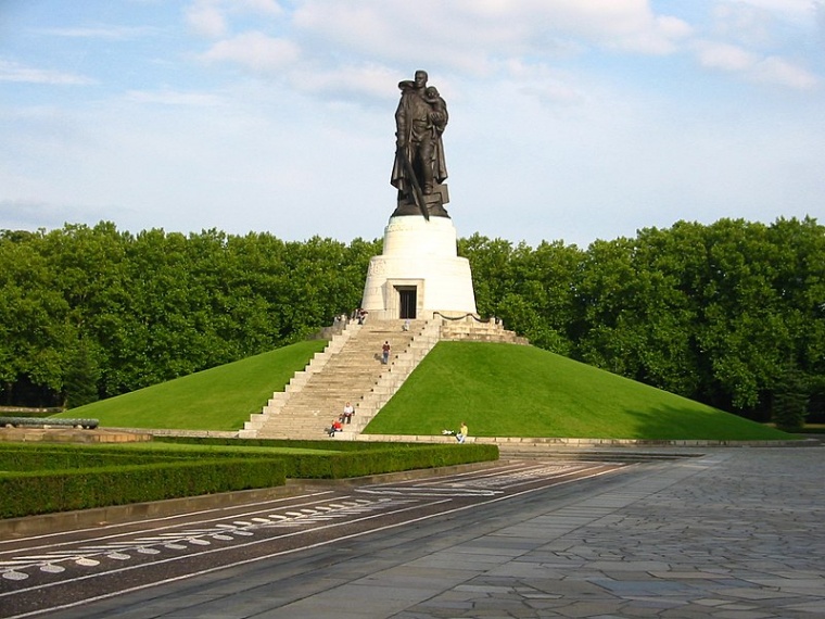 Памятники советским воинам за рубежом нанесут на интерактивную карту