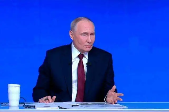 Путин: Россия будет защищать права русскоязычных в Прибалтике только в рамках международного права