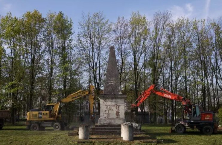 «Место Памяти»: в реестр добавлено более 1400 памятников военной истории России в Польше