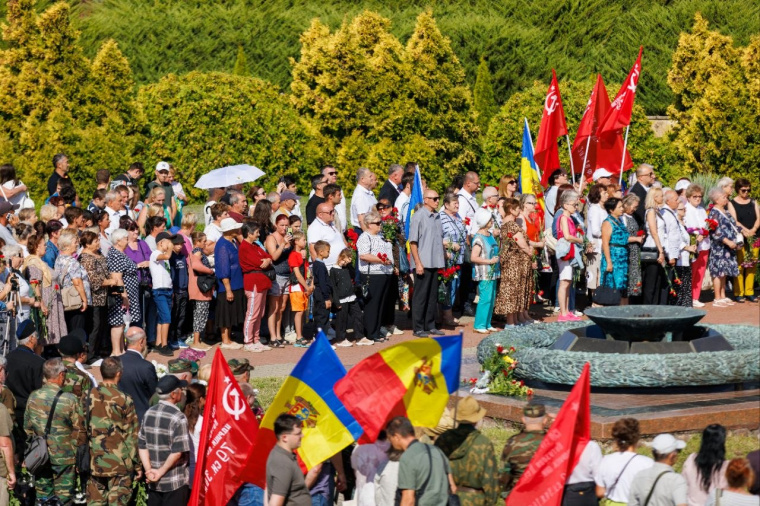 В Молдавии прошли торжества в честь 82-й годовщины освобождения от фашизма