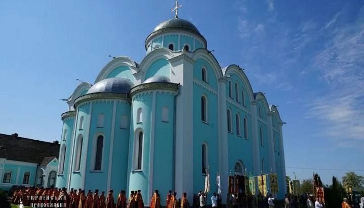 Власти Украины изгоняют Владимир-Волынскую епархию из Успенского кафедрального собора 