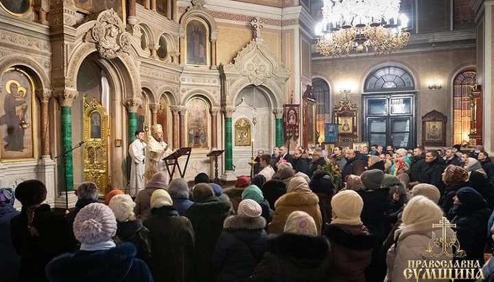 Верующие УПЦ призвали украинскую власть соблюдать их права