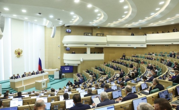 В Совете Федераций РФ призвали больше помогать соотечественникам за рубежом