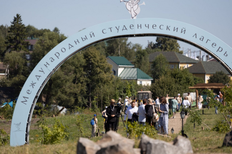 Международный студенческий лагерь прошел в рамках «Дней Достоевского в Оптиной пустыни»