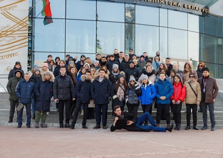 Более 80 молодых соотечественников прошли обучение в Карьерной школе Правительства Москвы