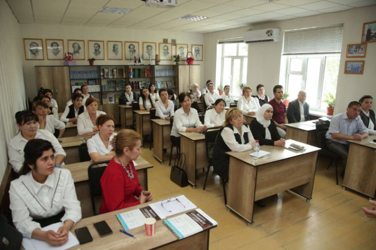 В Узбекистане завершился образовательно-просветительский проект,  посвященный русскому языку