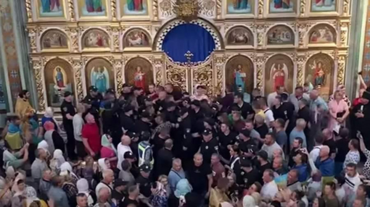 На Украине отобрали еще один храм канонической Украинской Православной Церкви