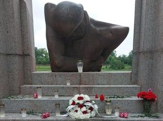 Копии семи памятников, снесённых в европейских странах, установят в Калининграде