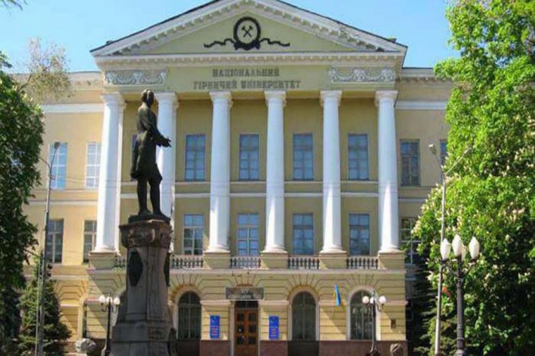 Профессора Днепровского политеха вынуждают уволиться из-за русскоязычной лекции