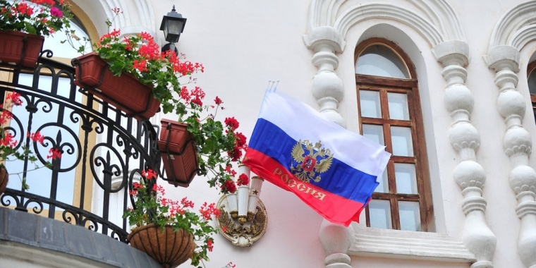 В Одессе задержали жителей, вывесивших российский флаг