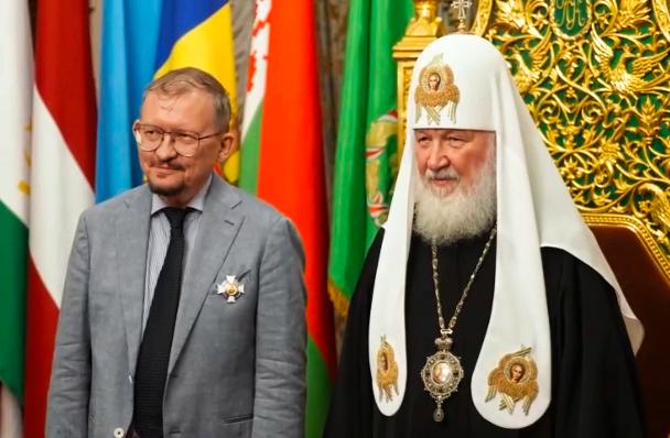 Патриарх Кирилл наградил Михаила Дроздова орденом благоверного князя Даниила Московского