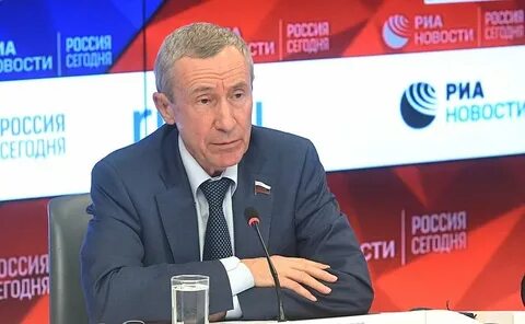 А. Климов: Россия поможет соотечественникам за рубежом в вопросах обеспечения их прав