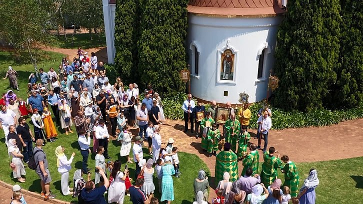 Соотечественники в ЮАР посетили торжества по случаю 20-летия освящения храма Сергия Радонежского