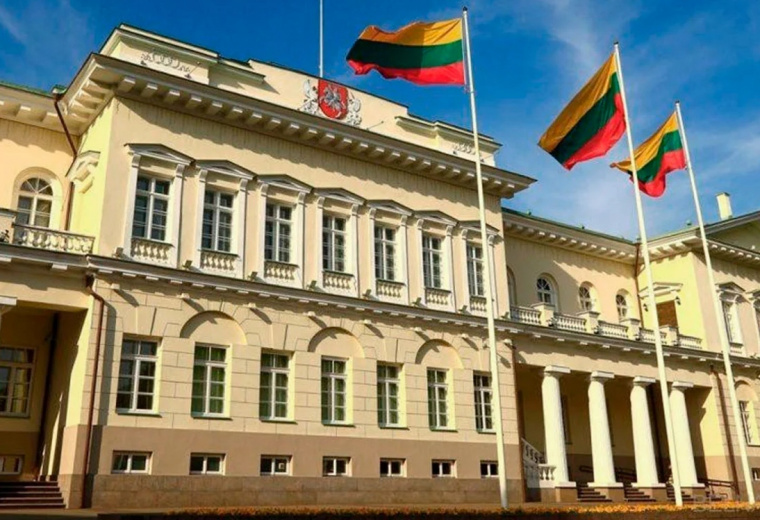 Литва вводит декларацию об осуждении РФ для въезжающих артистов и лекторов из России