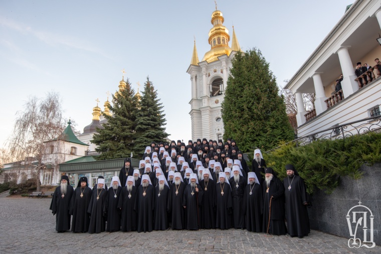 Деятельность УПЦ запрещена почти в 20 городах Украины