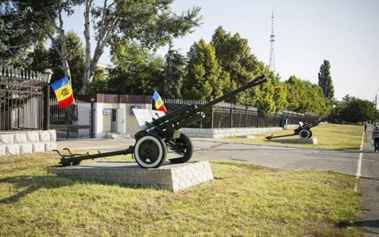 В Кишинёве демонтированы пушки ЗИС-3 времён Великой Отечественной войны