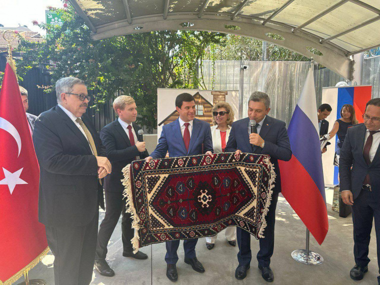 Новое здание российского генконсульства открыли в турецкой Анталье
