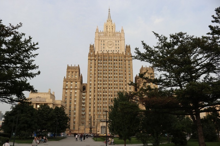 МИД России не исключил взыскания с Латвии ущерба за разрыв договора о памятниках