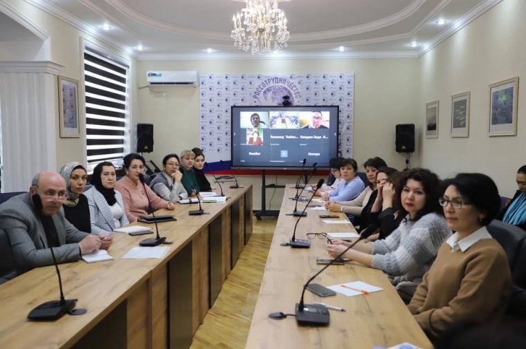 В столице Узбекистана прошла «Ташкентская методическая лаборатория» для преподавателей-русистов  
