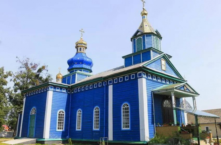 В Черкасской области силовики захватили храм Украинской Православной Церкви после литургии