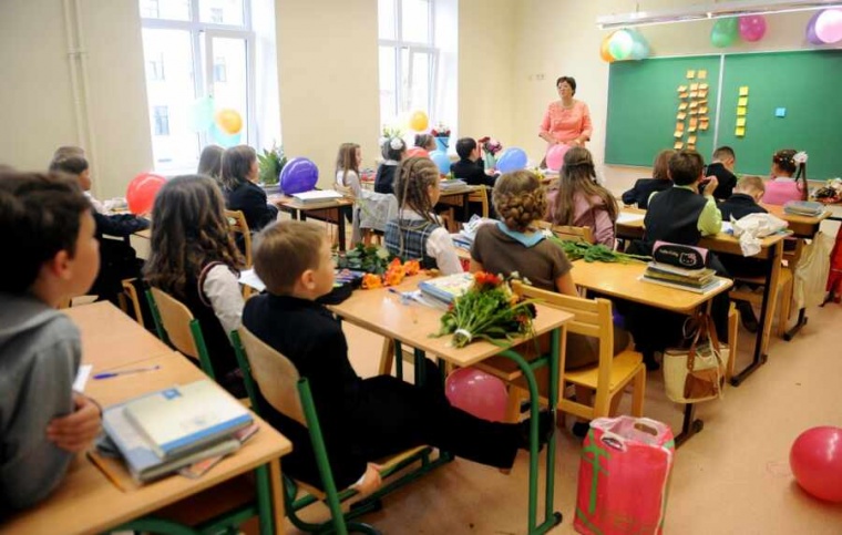 Сейм Латвии во втором чтении одобрил перевод русских школ на латышский язык